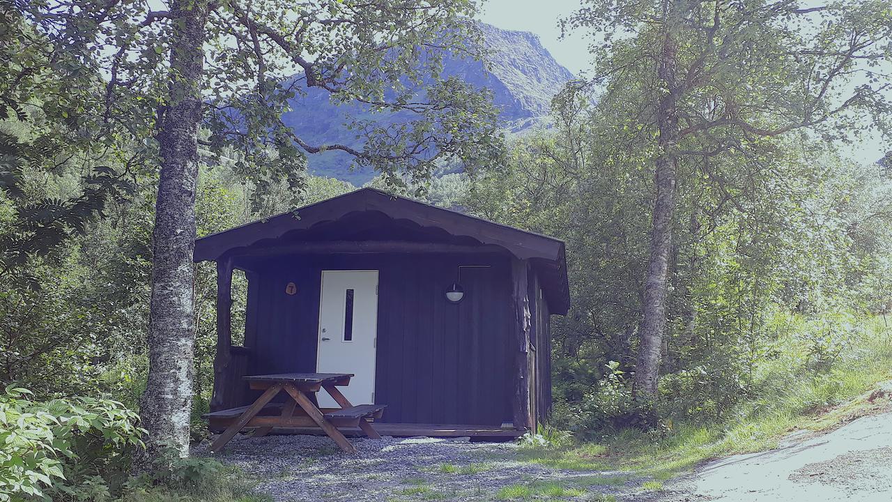 Dalen Gaard Camping Og Hytter Geiranger Exterior photo